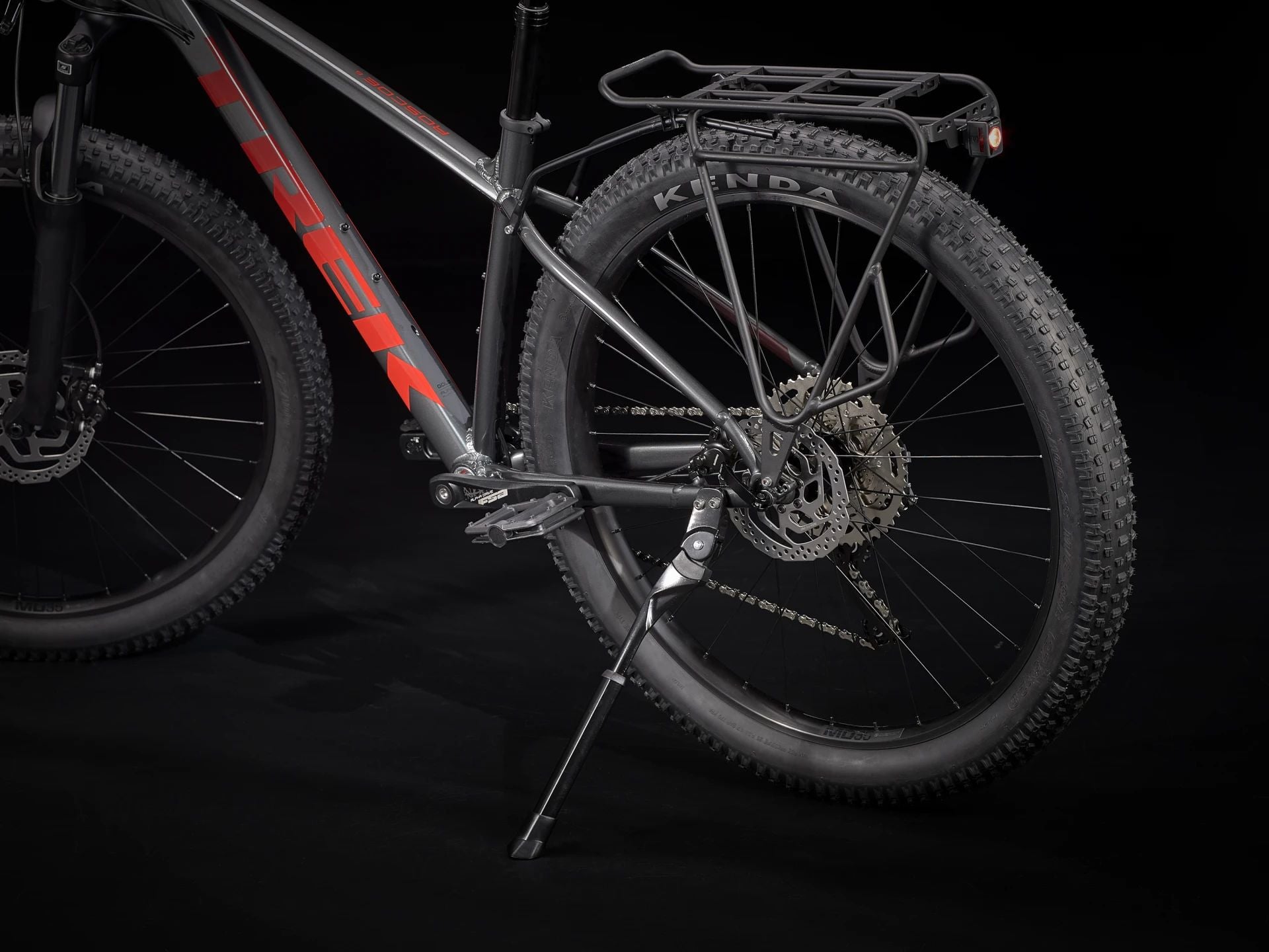 Trek Roscoe 6 Lithium Grey/Cobra Blood 2022