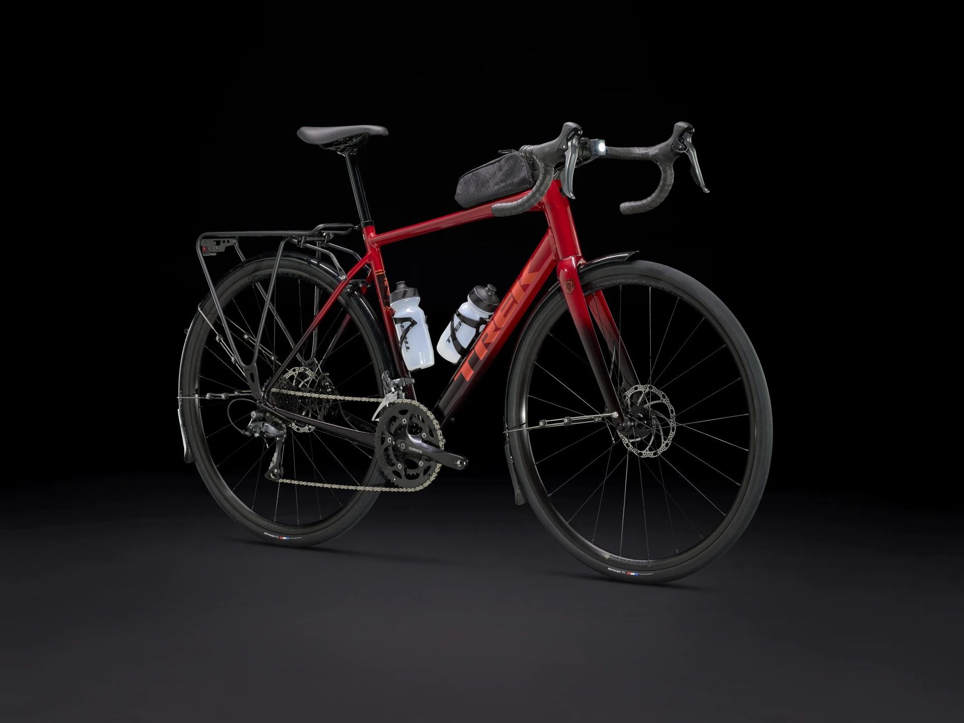 Trek Domane AL 2 Crimson to Dark Carmine Fade 2025