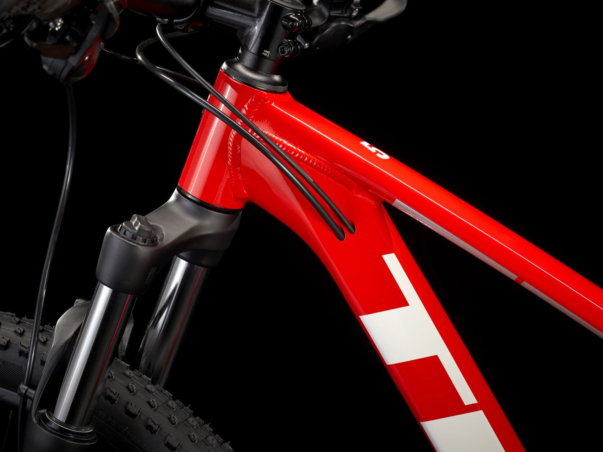 Trek Marlin 5 Radioactive Red 2022