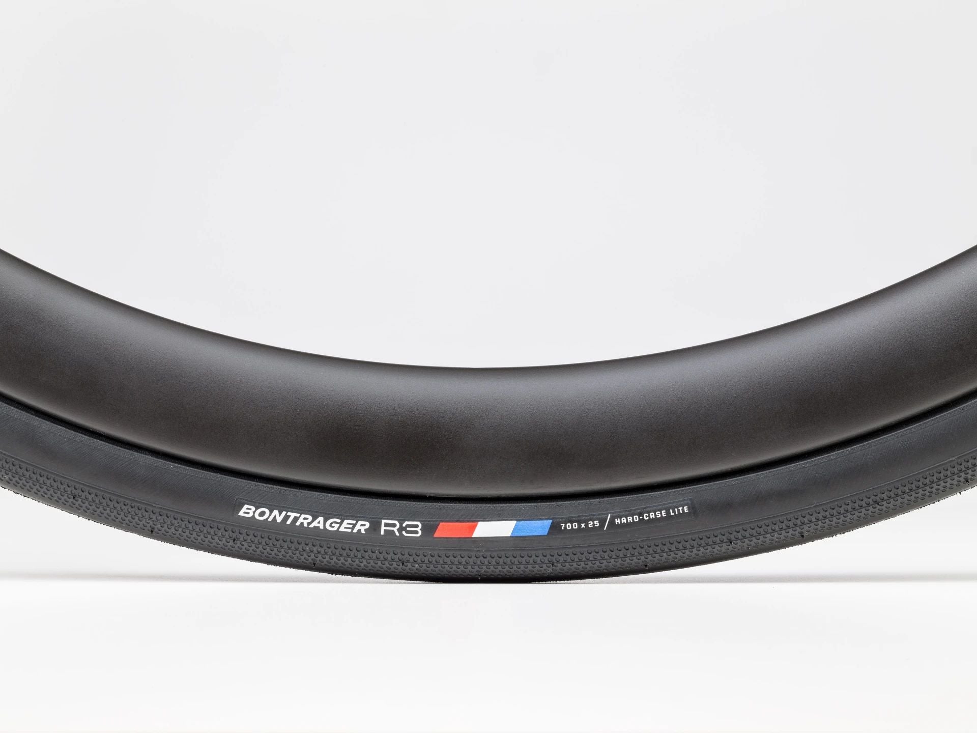 Bontrager R3 Hard-Case Lite