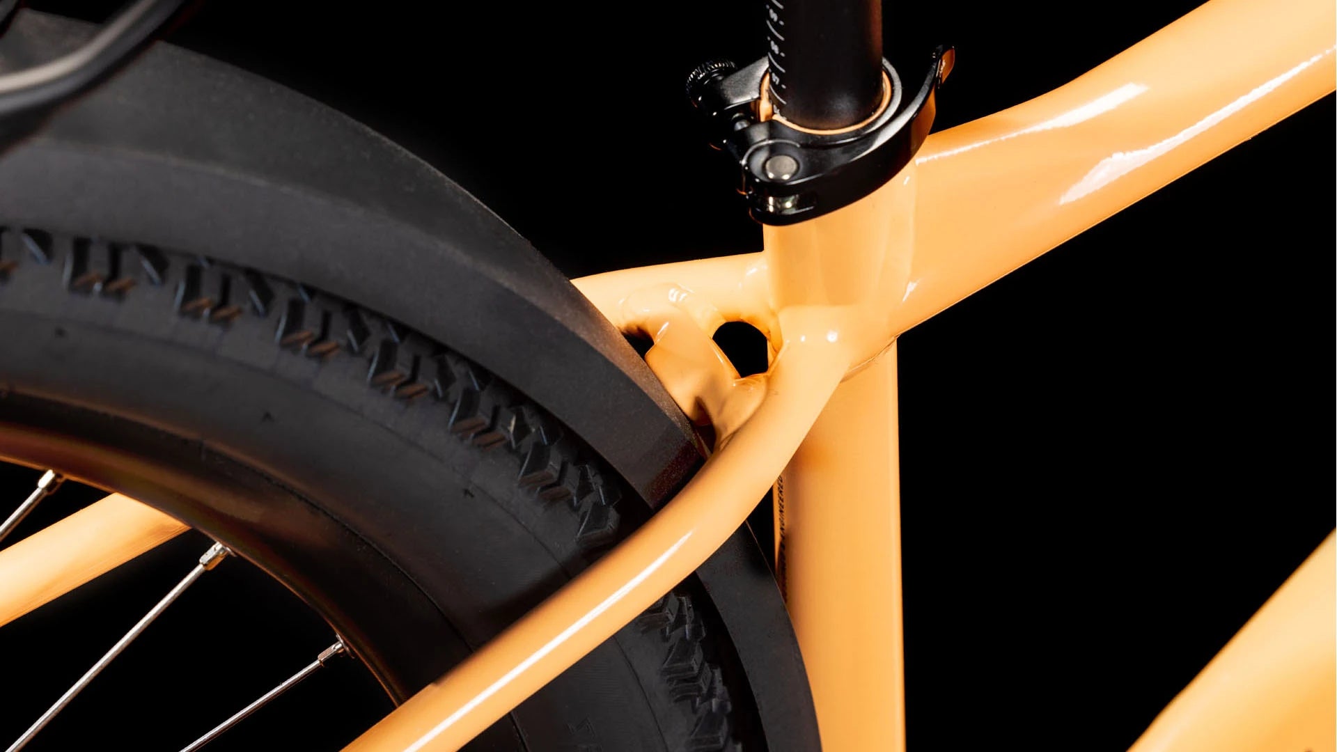 Cube Aim Race Allroad tangerine´n´black 2025