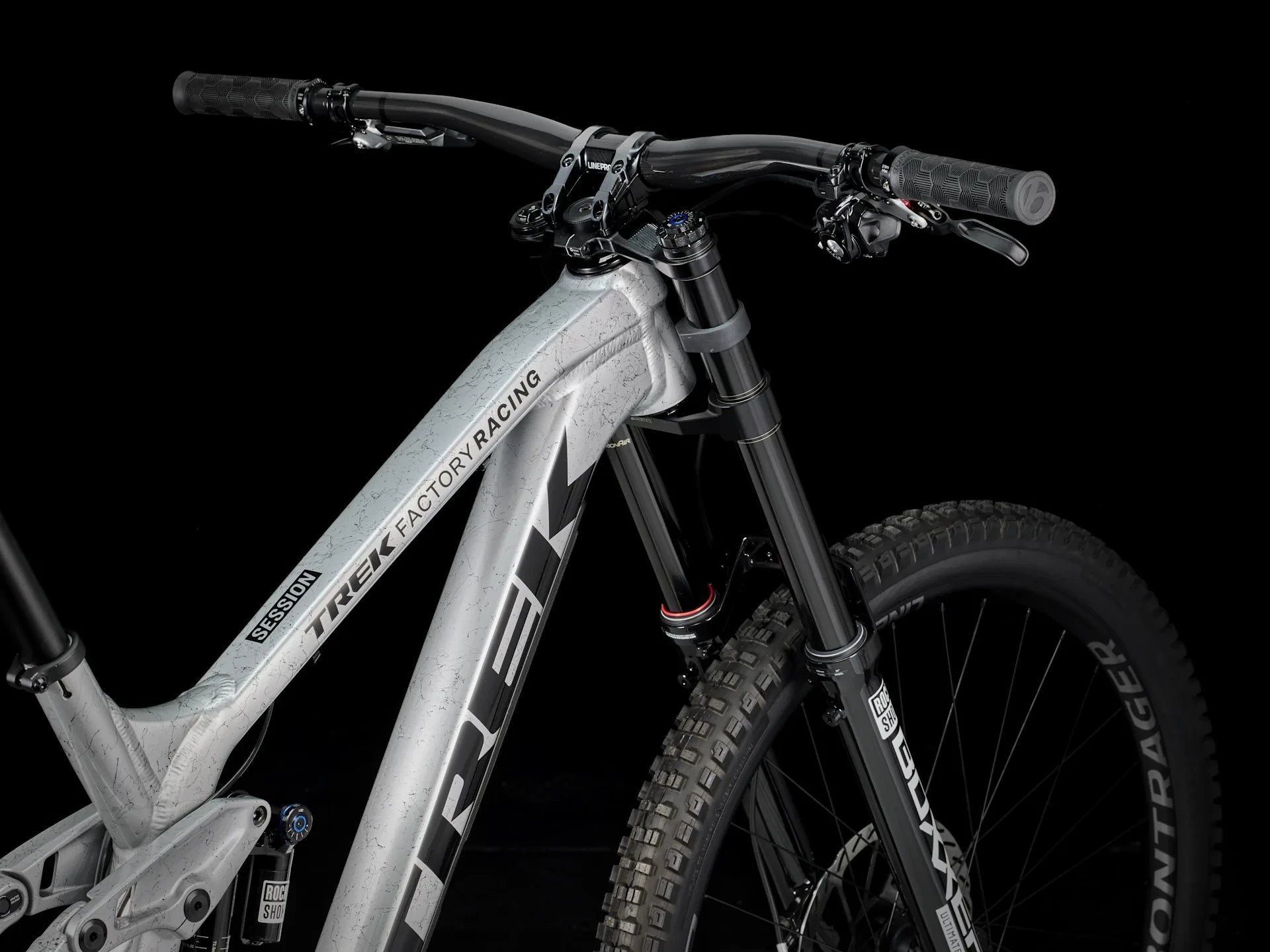 Trek Session 9 Liquid Silver 2025