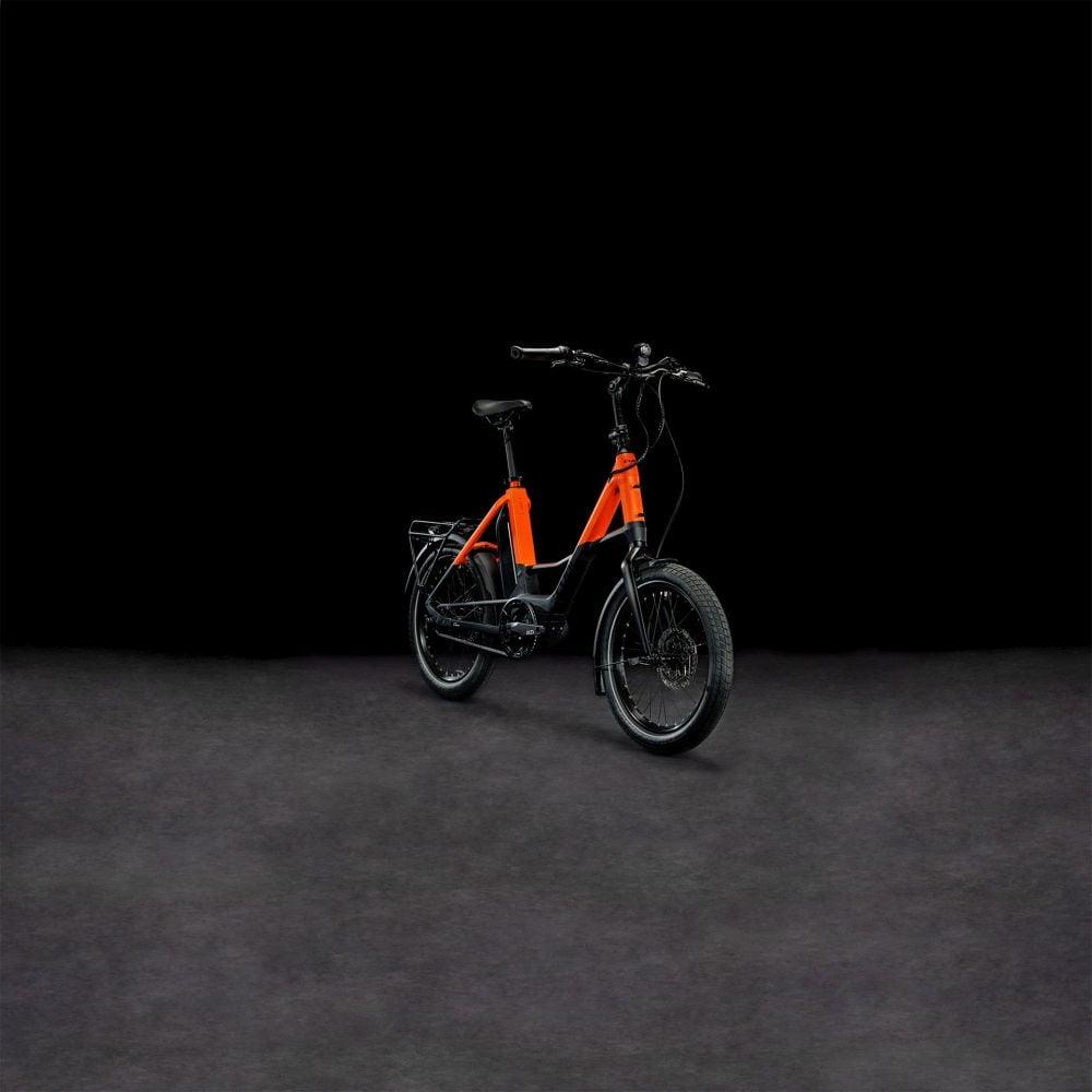 Cube Compact Hybrid 500 black´n´sparkorange 2023 20" - Liquid-Life