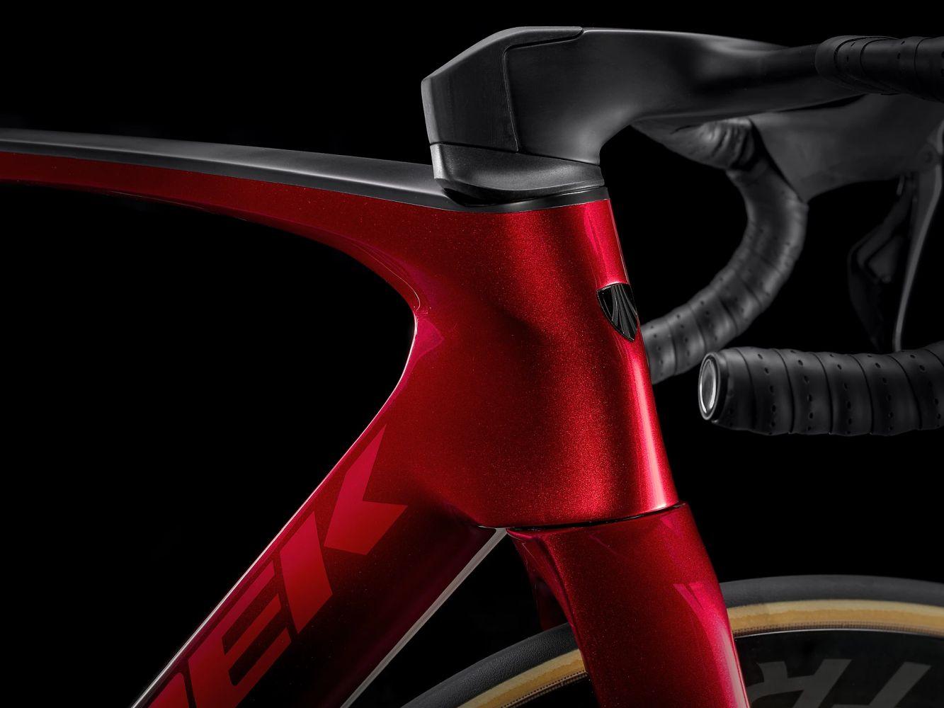 Trek Madone SLR 9 Gen 7 Metallic Red Smoke to Red Carbon Smoke - Liquid-Life